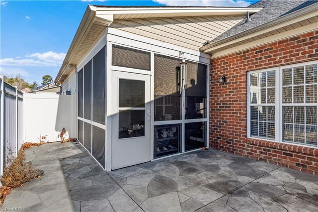 492 Collingswood Drive, Winston-salem, NC 27127