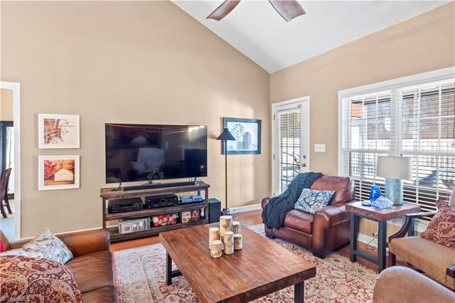 492 Collingswood Drive, Winston-salem, NC 27127