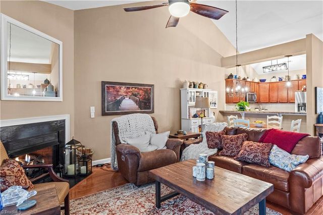 492 Collingswood Drive, Winston-salem, NC 27127