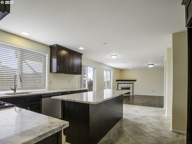 19707 Se 42ND St, Camas, WA 98607