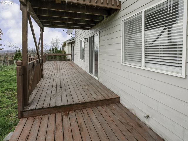 19707 Se 42ND St, Camas, WA 98607