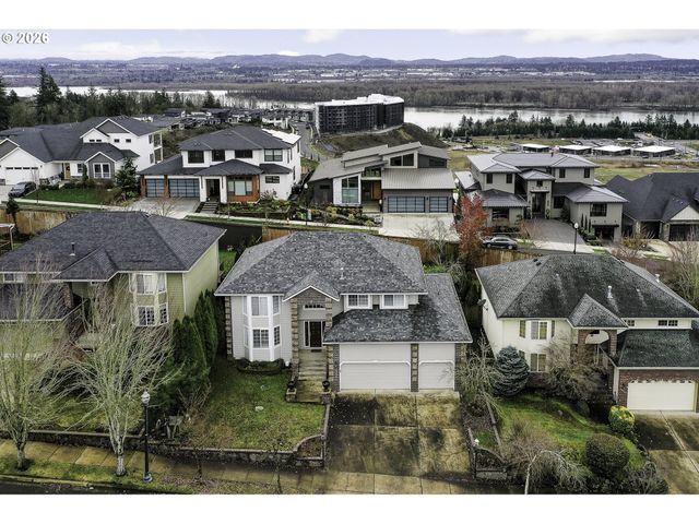 19707 Se 42ND St, Camas, WA 98607