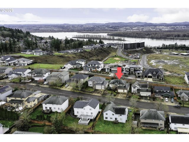 19707 Se 42ND St, Camas, WA 98607