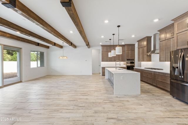 7592 W EVANS Drive, Peoria, AZ 85381