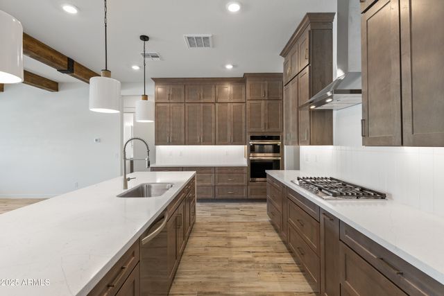 7592 W EVANS Drive, Peoria, AZ 85381