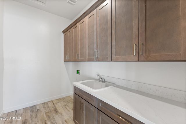 7592 W EVANS Drive, Peoria, AZ 85381