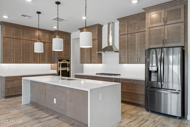 7592 W EVANS Drive, Peoria, AZ 85381