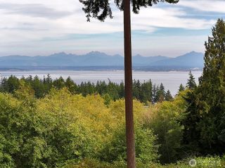 9265 SR 525, Clinton, WA 98236