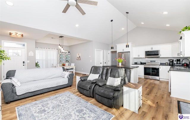 104 Reba Court, Radcliff, KY 40160