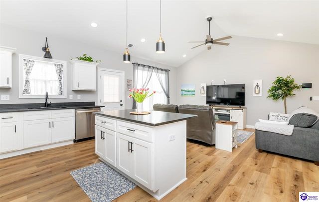 104 Reba Court, Radcliff, KY 40160