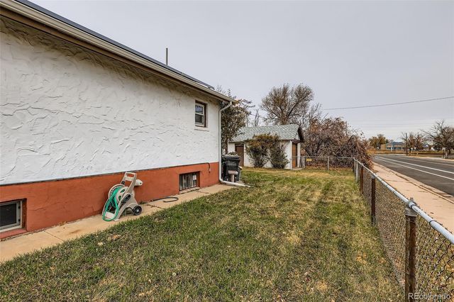 1801 W 47th Avenue, Denver, CO 80211