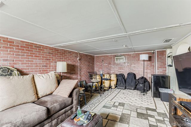 1801 W 47th Avenue, Denver, CO 80211