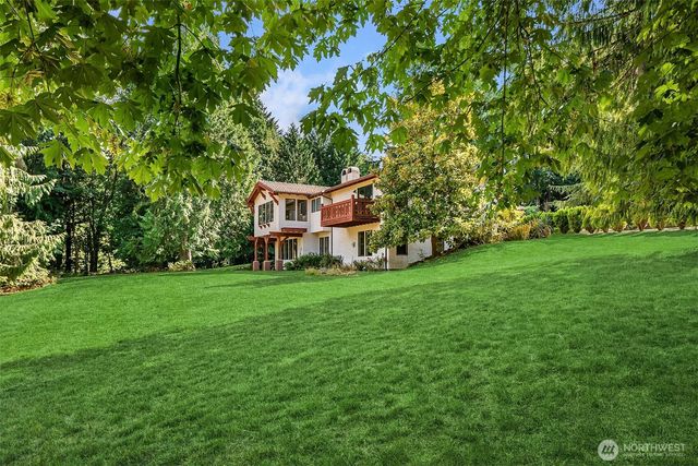 16409 NE 43rd Ct, Redmond, WA 98052