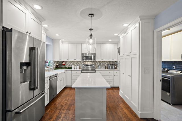 5144 W Concord Drive, La Porte, IN 46350