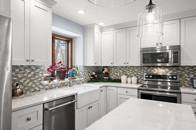 5144 W Concord Drive, La Porte, IN 46350