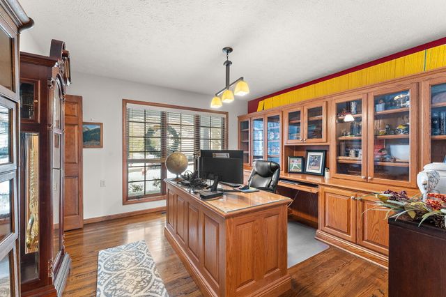 5144 W Concord Drive, La Porte, IN 46350