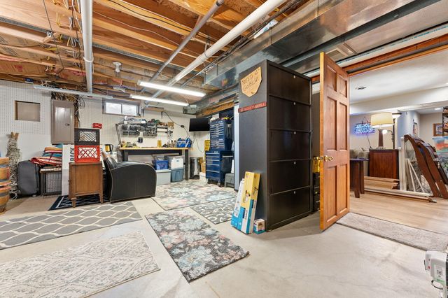 5144 W Concord Drive, La Porte, IN 46350