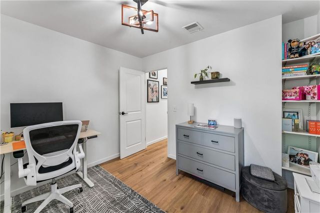 6100 W 88th Street, Overland Park, KS 66207