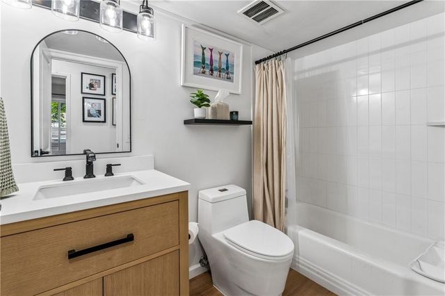 6100 W 88th Street, Overland Park, KS 66207