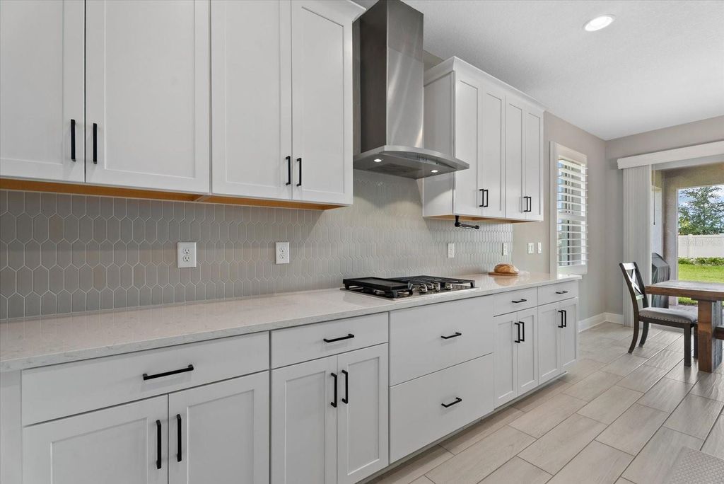 Image 11 of property listing at 17668 SAVORY MIST CIRCLE, Bradenton, FL 34211
