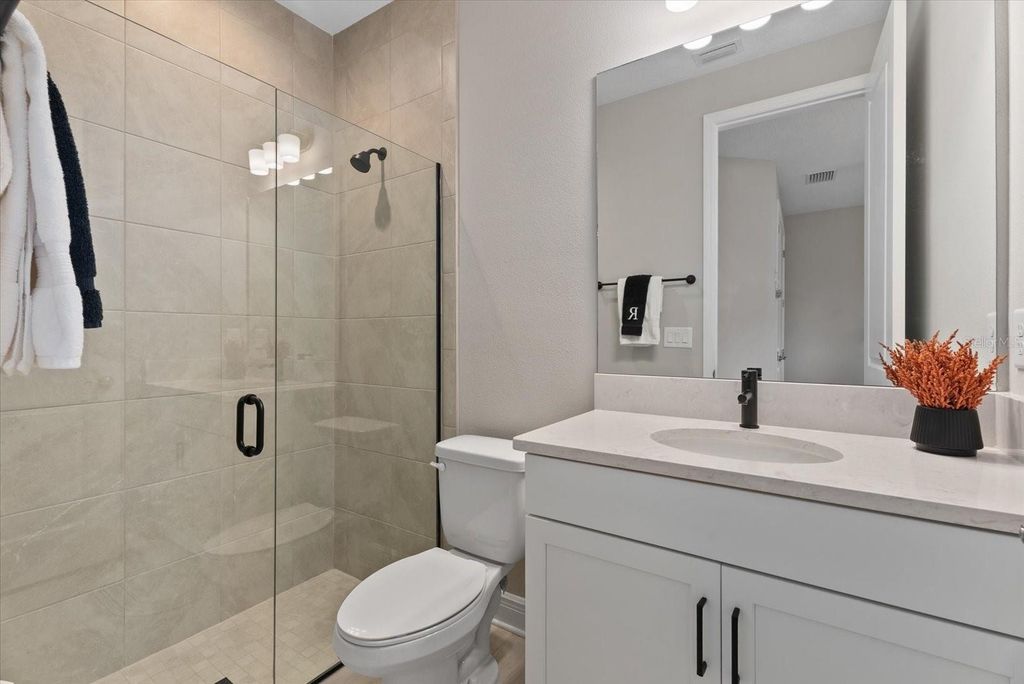 Image 26 of property listing at 17668 SAVORY MIST CIRCLE, Bradenton, FL 34211