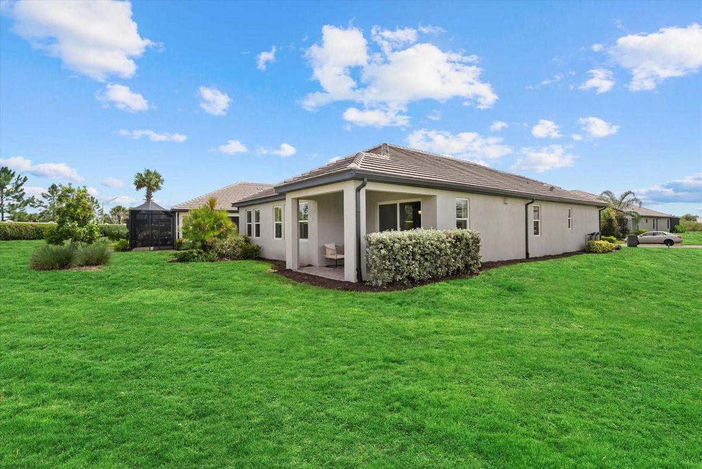 Image 30 of property listing at 17668 SAVORY MIST CIRCLE, Bradenton, FL 34211