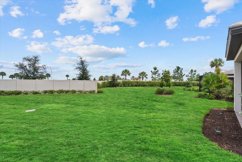 Image 31 of property listing at 17668 SAVORY MIST CIRCLE, Bradenton, FL 34211