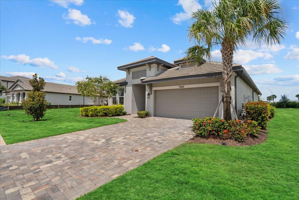 Image 35 of property listing at 17668 SAVORY MIST CIRCLE, Bradenton, FL 34211