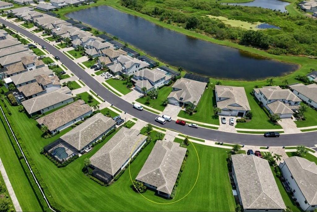 Image 37 of property listing at 17668 SAVORY MIST CIRCLE, Bradenton, FL 34211