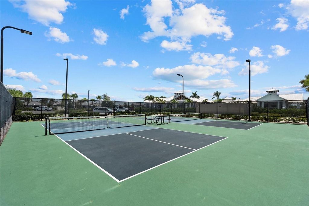 Image 47 of property listing at 17668 SAVORY MIST CIRCLE, Bradenton, FL 34211