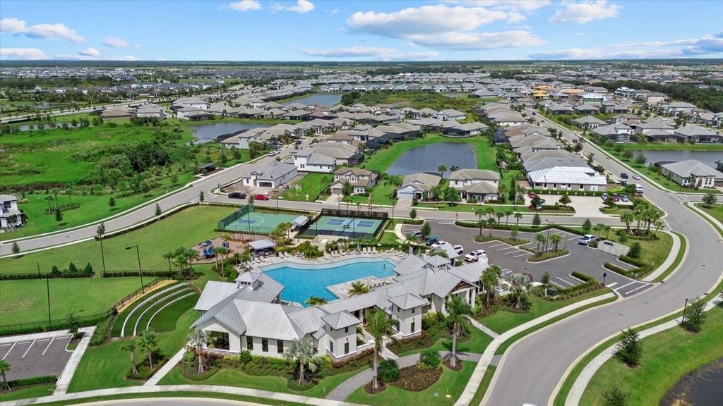Image 49 of property listing at 17668 SAVORY MIST CIRCLE, Bradenton, FL 34211