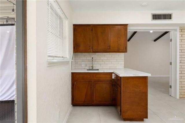 207 E Jackson Avenue, Mcallen, TX 78501