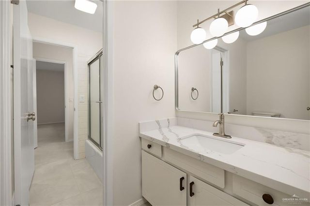 207 E Jackson Avenue, Mcallen, TX 78501