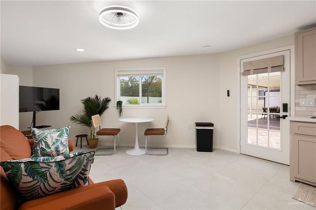 207 E Jackson Avenue, Mcallen, TX 78501