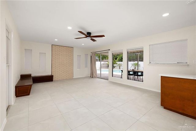 207 E Jackson Avenue, Mcallen, TX 78501