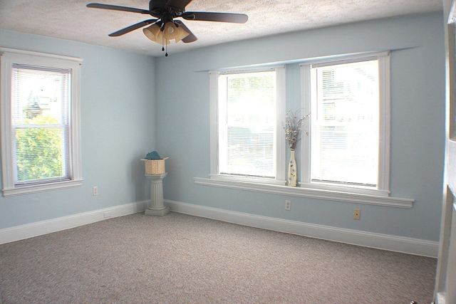 120 Glendale Rd 1, Quincy, MA 02169