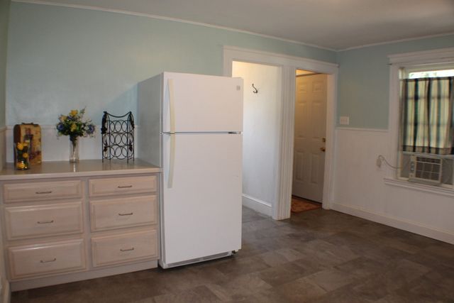 120 Glendale Rd 1, Quincy, MA 02169