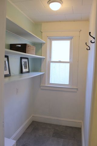 120 Glendale Rd 1, Quincy, MA 02169