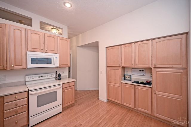 4272 Fontenay Drive, Mason, OH 45040