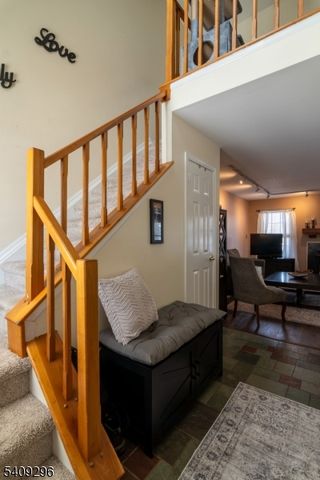 171 Beckett Pl, Franklin Twp., NJ 08873