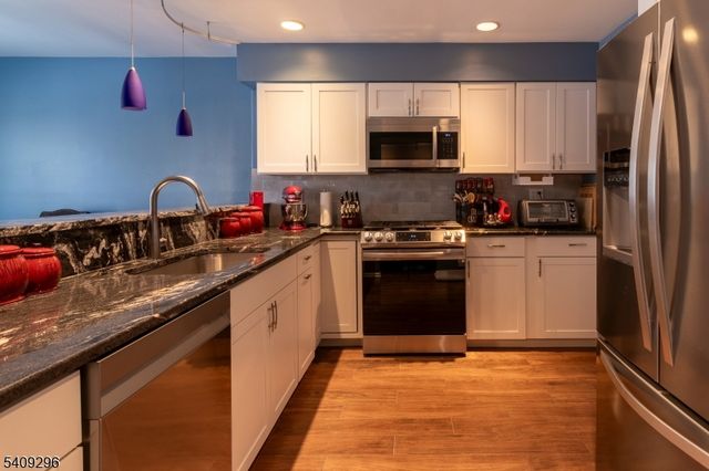 171 Beckett Pl, Franklin Twp., NJ 08873