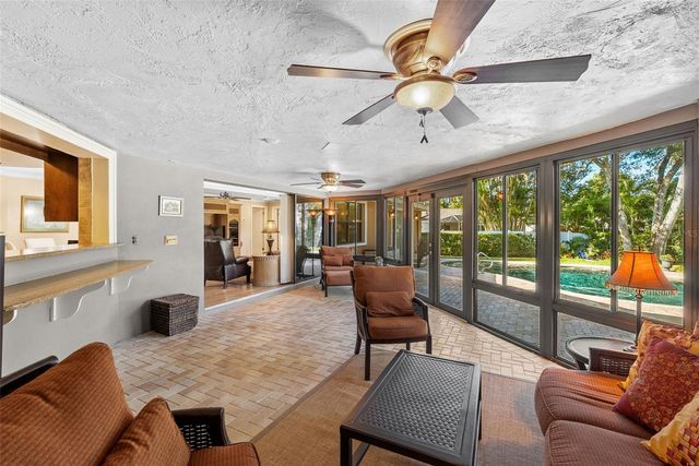 2943 WHISPER LANE N, Clearwater, FL 33762