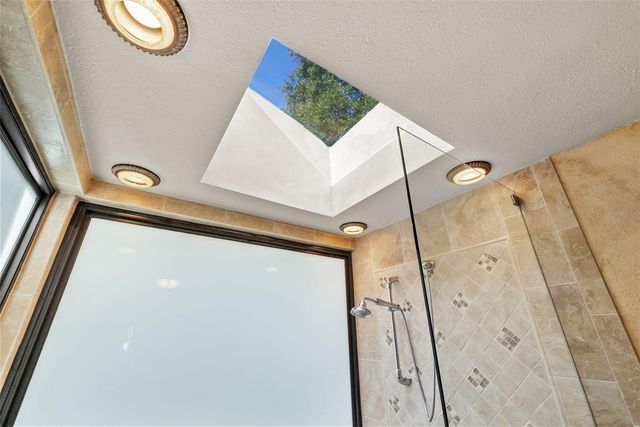 2943 WHISPER LANE N, Clearwater, FL 33762