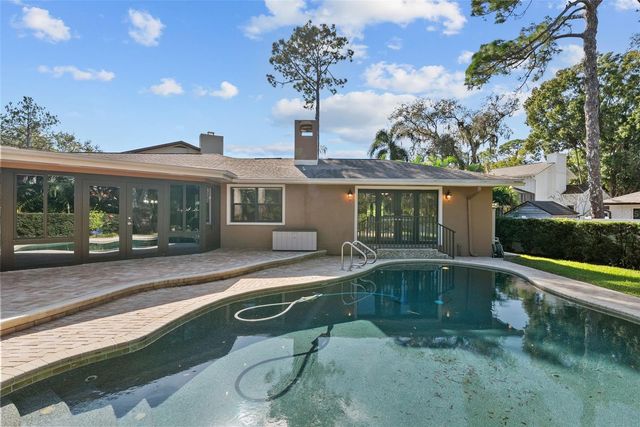 2943 WHISPER LANE N, Clearwater, FL 33762