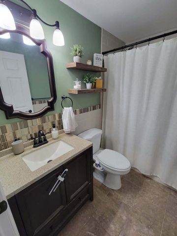 4840 Carter DRIVE, Racine, WI 53402