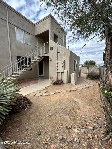 3803 S Queen Palm Drive, Tucson, AZ 85730