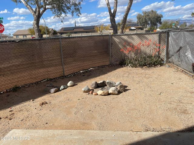 3803 S Queen Palm Drive, Tucson, AZ 85730