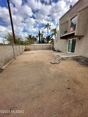 3803 S Queen Palm Drive, Tucson, AZ 85730