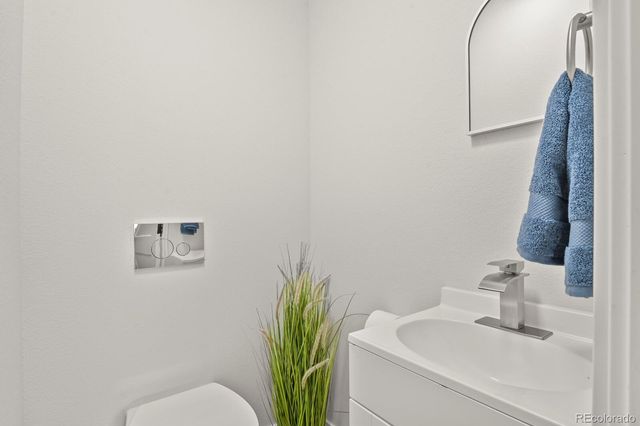 1350 Golden Circle 208, Golden, CO 80401