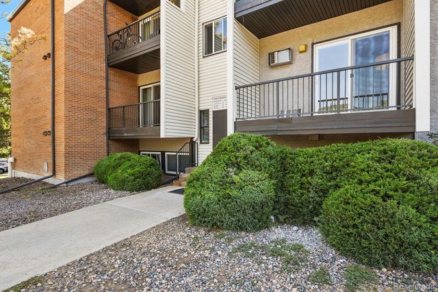 1350 Golden Circle 208, Golden, CO 80401
